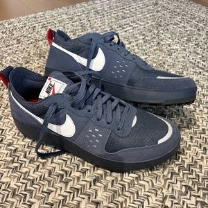 Nike C1TY